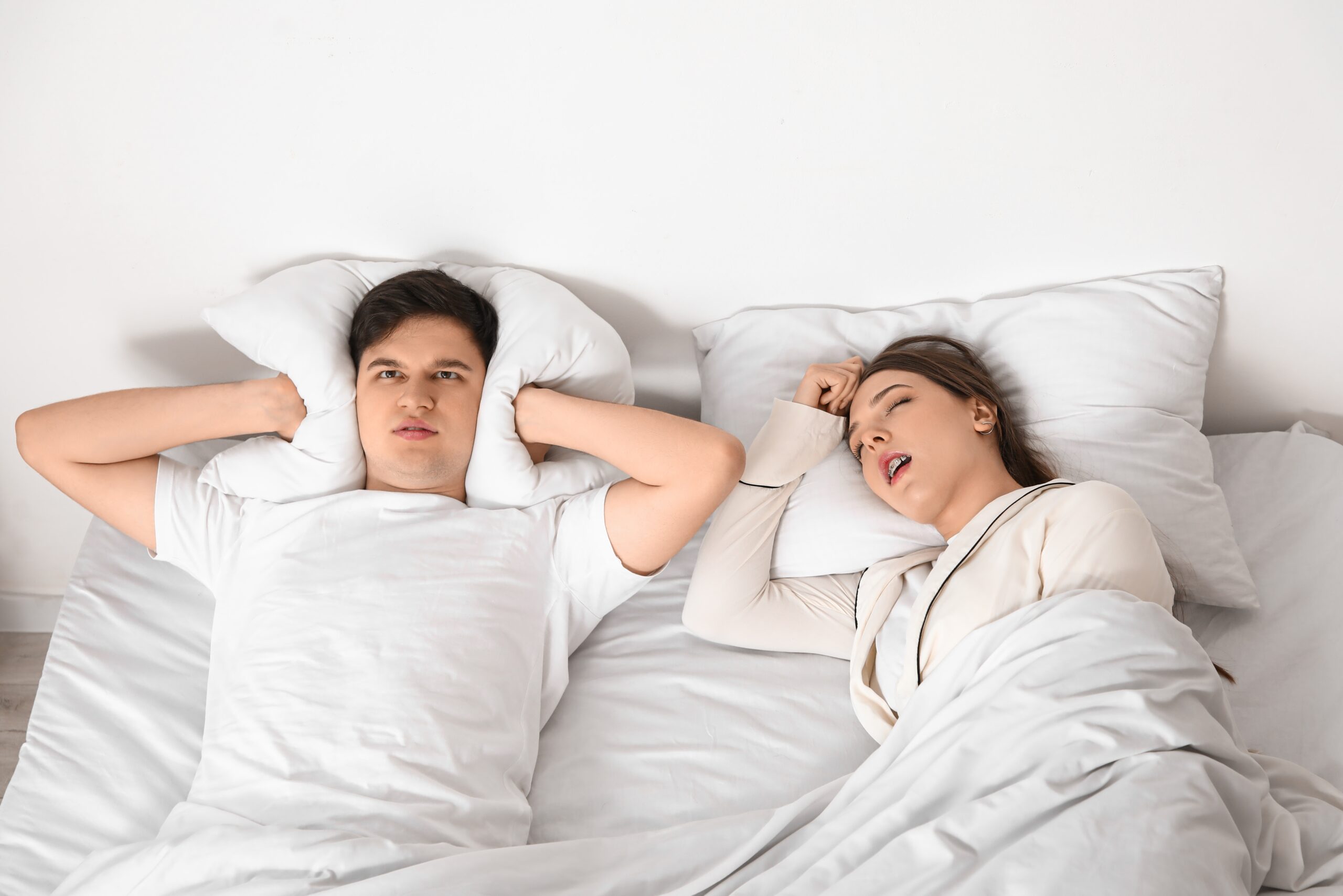 Schluss mit Schnarchen? Wie Homöopathie unterstützend helfen kann